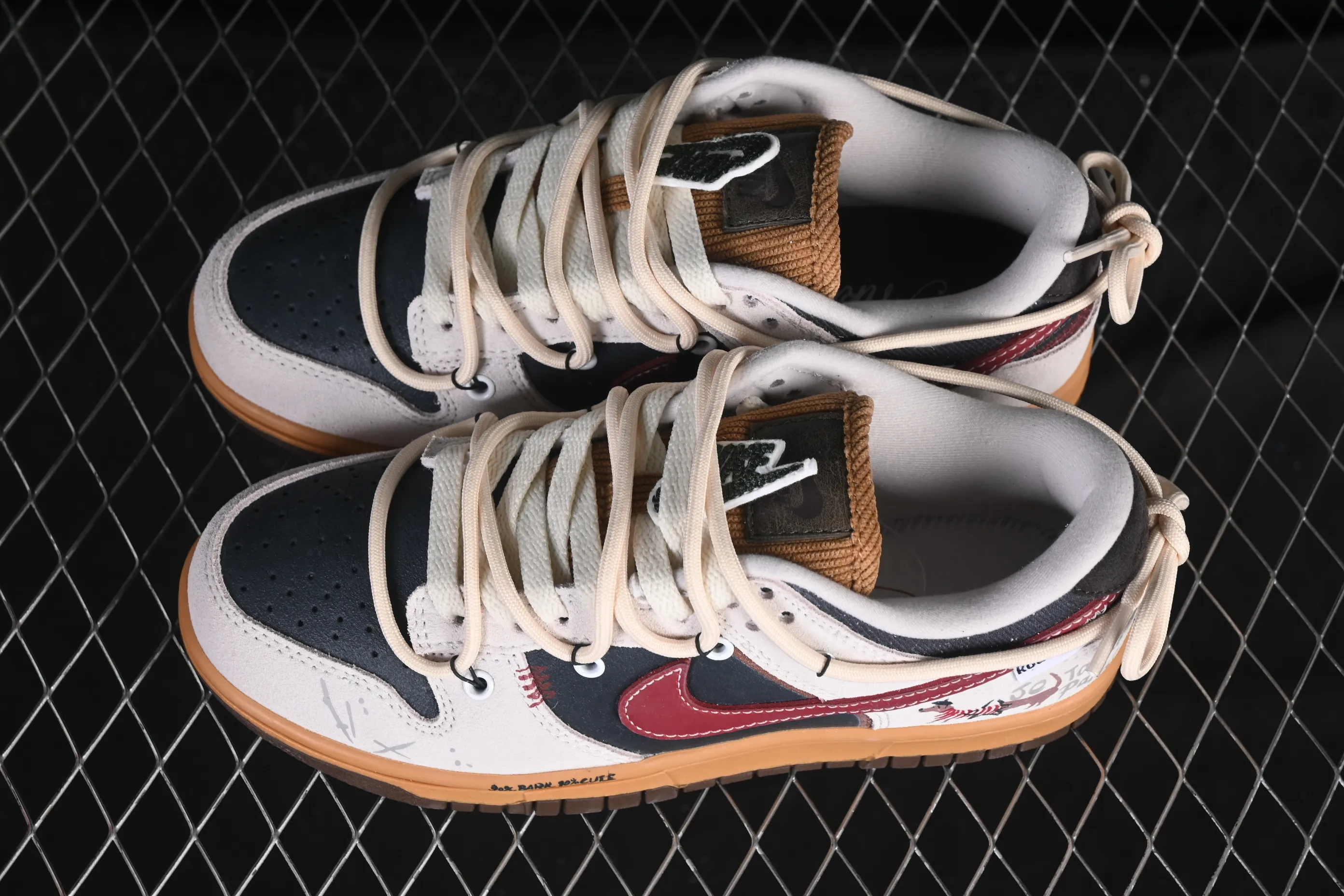 All categories Nk SB Dunk Series Nk SB Dunk Low High-end customized low-top sneakers Nike SB Dunk Low straps Anniversary high-end customized low-top casual sneakers HQ3459-212